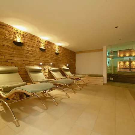 Burg-hotel Obermoschel