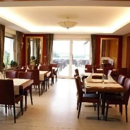 Burg-hotel 3* Obermoschel