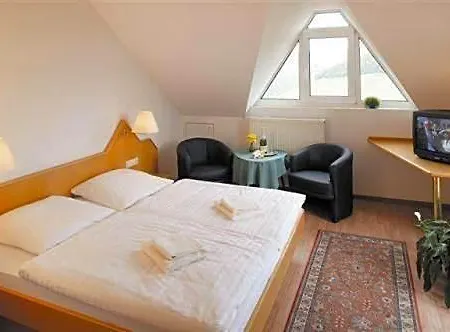 Burg-hotel