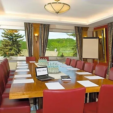Burg-hotel Hotel Obermoschel