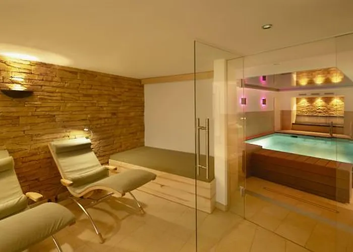 Burg-hotel Hotel Obermoschel